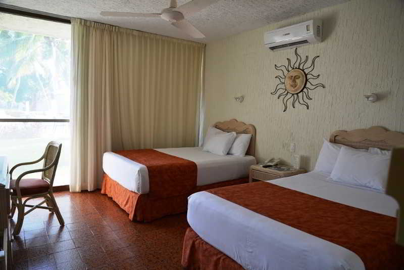 Cabo Blanco Hotel And Marina Барра-де-Навидад Экстерьер фото