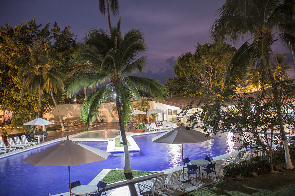 Cabo Blanco Hotel And Marina Барра-де-Навидад Экстерьер фото